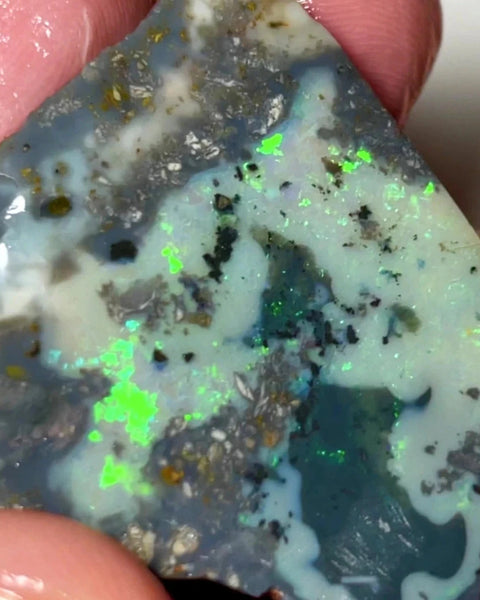 Lightning Ridge Opal Rough n Rub Dark base Monster Seam 110cts Bright Green Dominant Multifires 45x40x10mm 1006