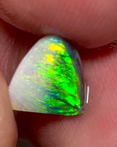 Lightning Ridge Opal Dark Crystal Rough Rub 1.95cts Stunning face with Bright Green dominant fires 10x9x2.5mm 1331