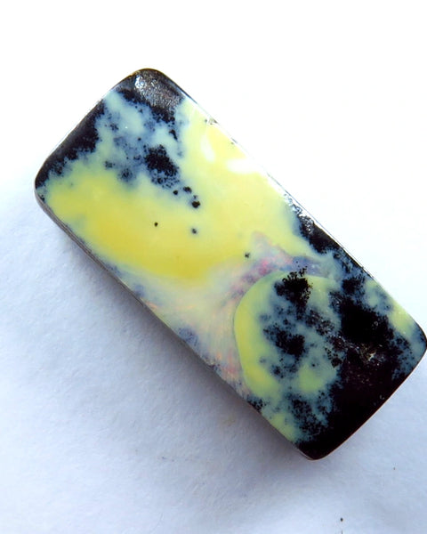 Winton Boulder Opal Gemstone 20cts Nice Face showing Bits of Fires only Ready Drill as a Pendant 23x10x6mm FB07