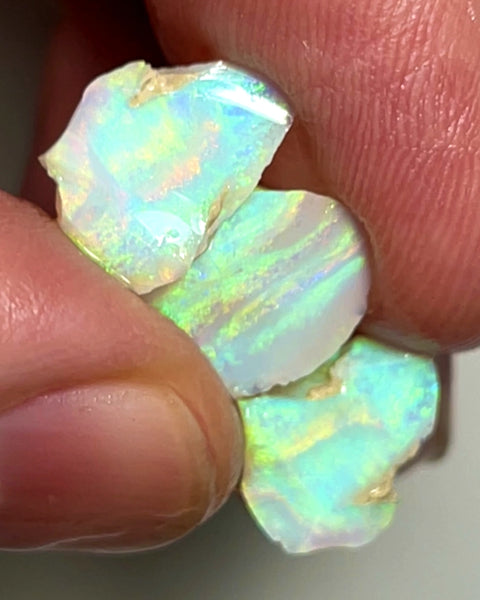 Lightning Ridge 13.50cts Bright & gorgeous Light base Seam Opal rough to cut Bright & gorgeous multifires 10x10x8 to 10x8x7mm 1121