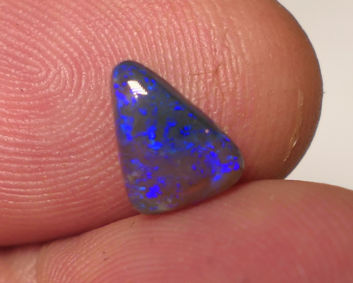 Australian Dark Crystal Opal Gemstone 1.15cts Gem Grade  N5 Body Tone B3 Brightness Stunning Blue fires 8x5x2mm WAC56