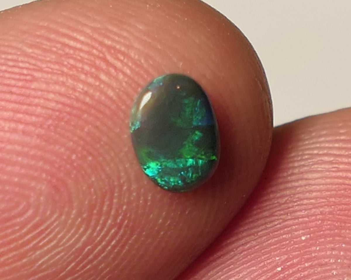 Black Opal Gemstone 0.35cts Gem Grade Mulga® N4 Body Tone B3 Brightness Stunning Green/Blue Fires 6x4.5x1.5mm WAC66