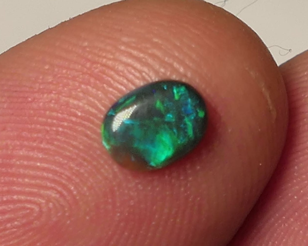 Black Opal Gemstone 0.35cts Gem Grade Mulga® N4 Body Tone B3 Brightness Stunning Green/Blue Fires 6x4.5x1.5mm WAC66