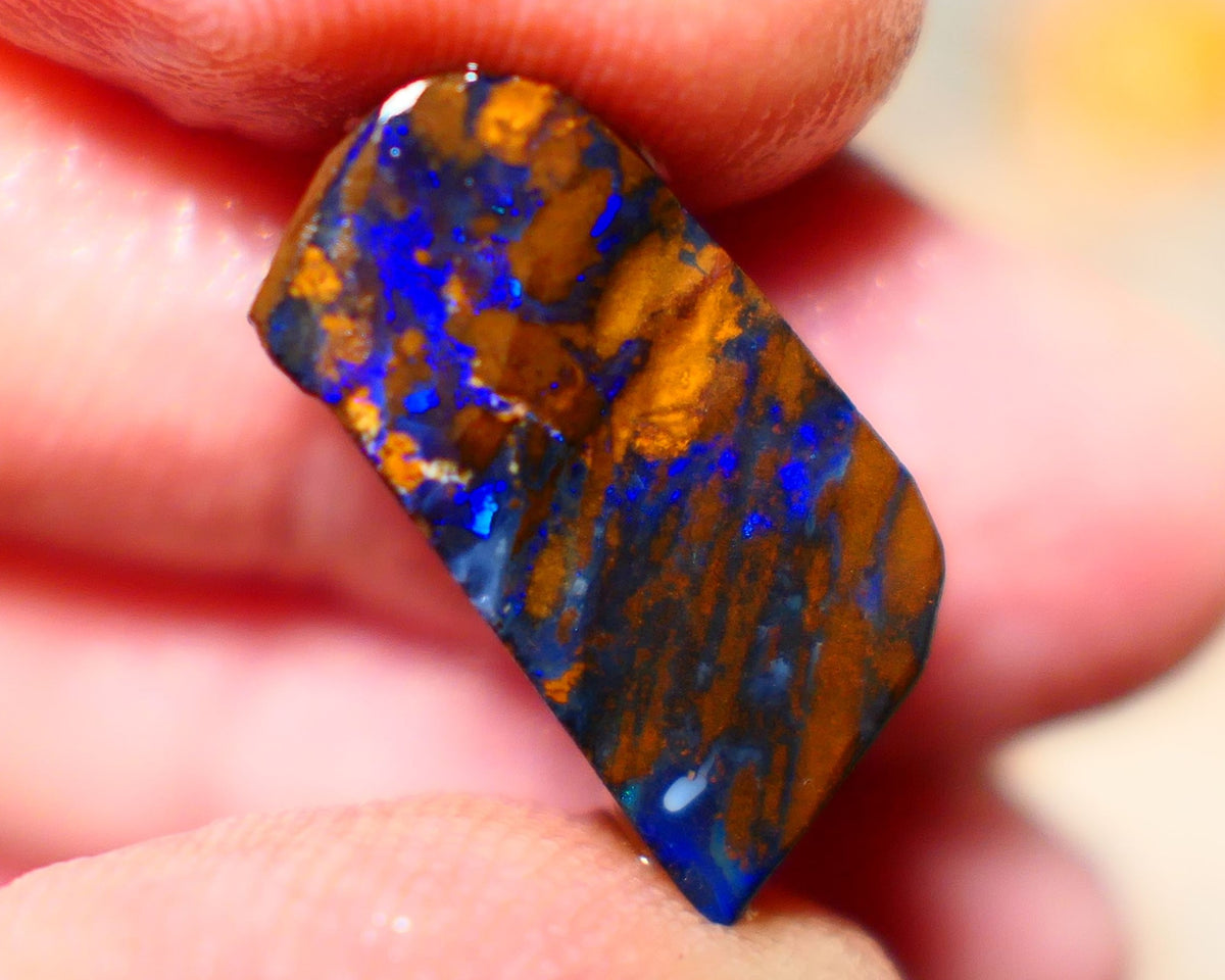 Queensland Boulder Boulder opal 15cts rough Winton gorgeous veins lots nice Bright Blue fires 18x10x7mm BO001