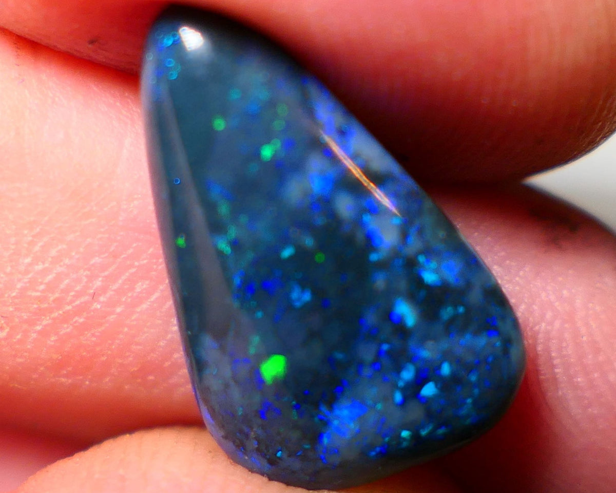 Dark Opal Gemstone Big sized gorgeous and very unique Ideal Pendant stone from Lightning Ridge