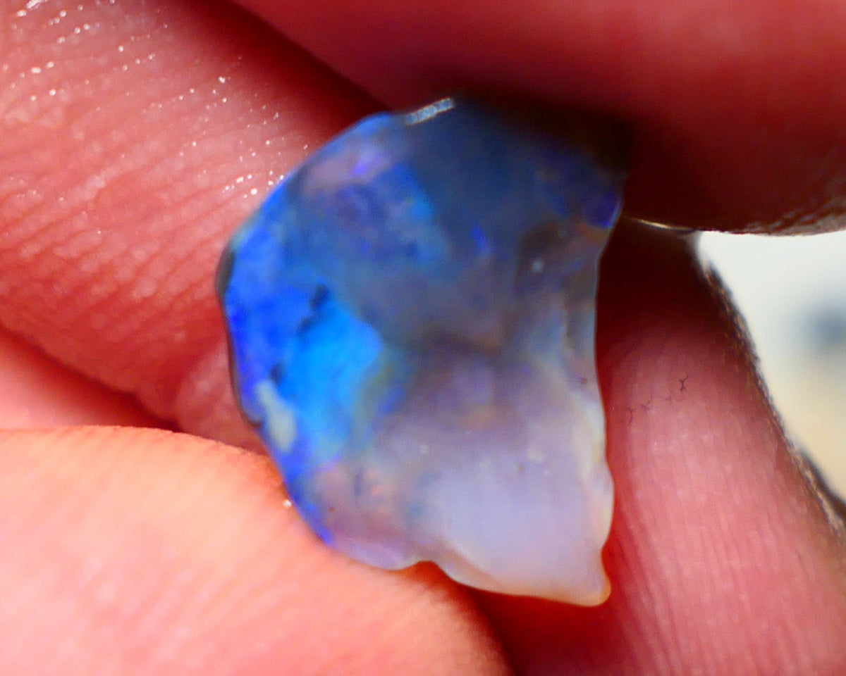 Mulga Rough Opal Gamble 3.50cts Dark Base Seam Blue Dominant fires to Cut / carve & polish 14x10x4mm NS132