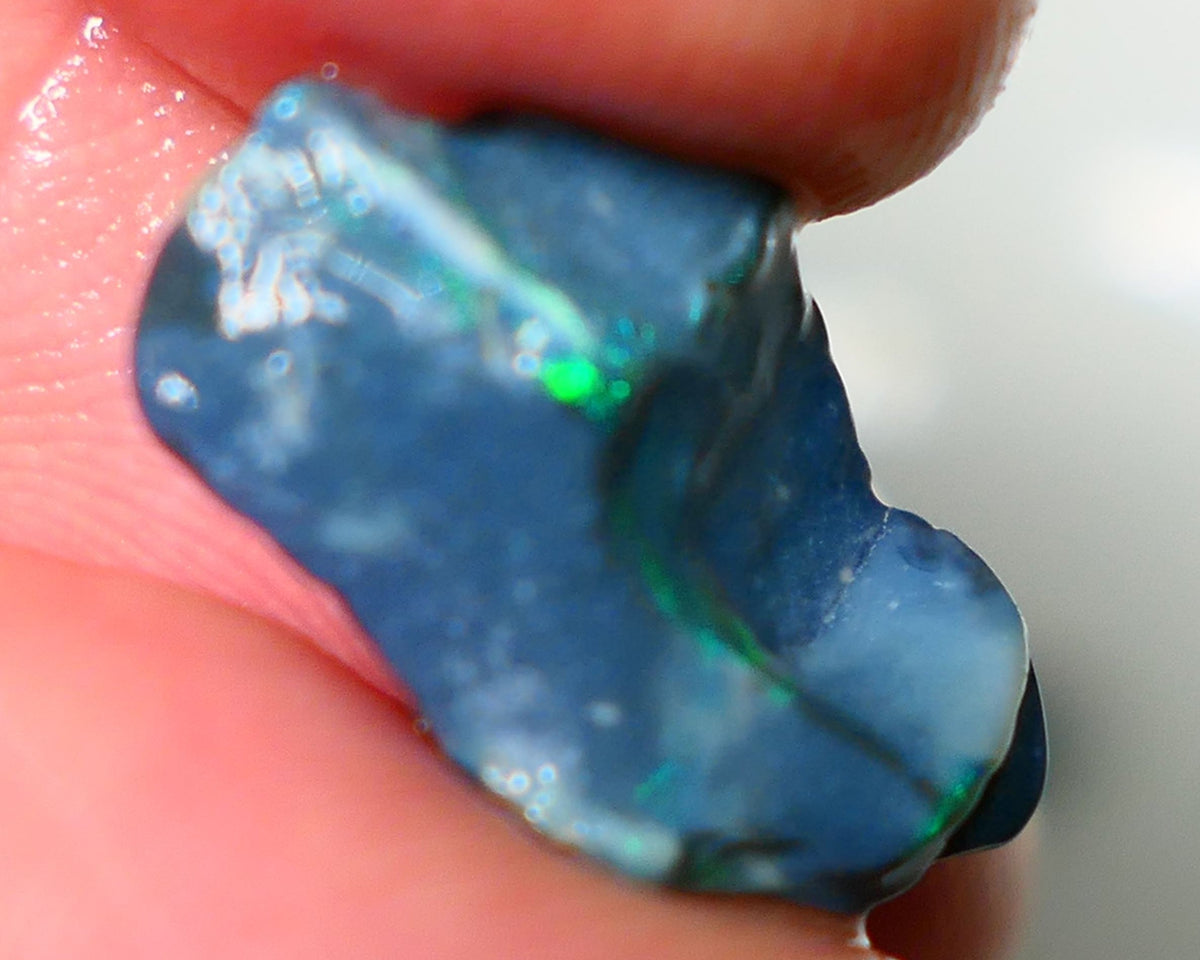 Mulga Rough Opal Gamble 4.25cts Dark Base Seam Green Dominant Multi colour fires to Cut / carve & polish 18x11x5mm NS082