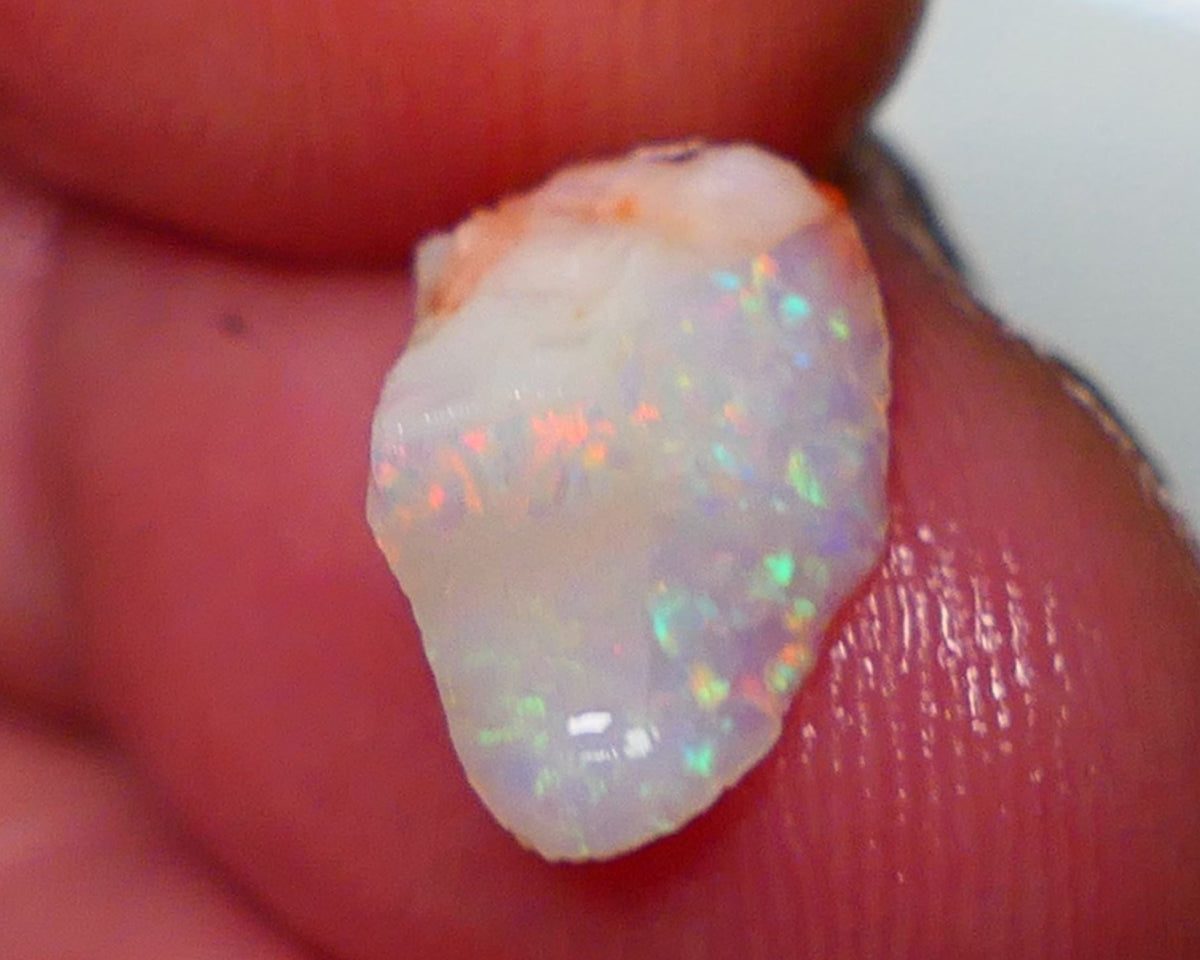 Coober Pedy Rough Opal 1.85cts White/Light Seam showing some nice multi colours 11x8x6mm NS078