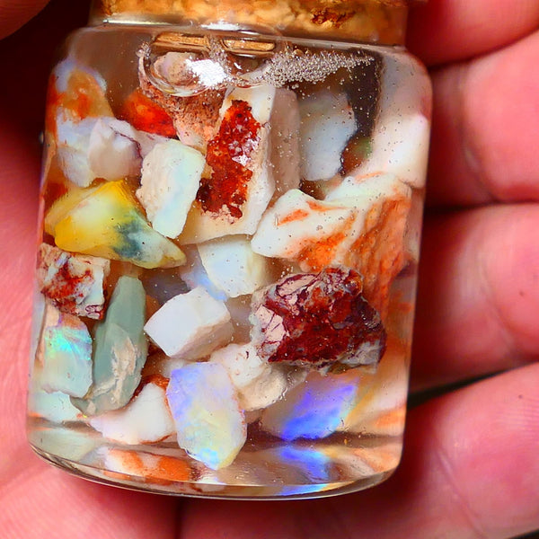 Coober Pedy Opal Rough Parcel Light & Crystal 120cts Gamble but has lots Multicolours / colours to go at 15mm to chip size CPJAR03