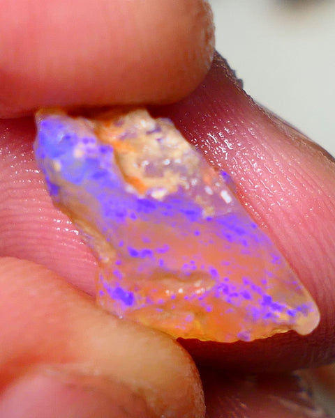 Lightning Ridge Opal Dark Crystal Base Seam Rough Rub 6.25cts Stunning Bright Blue fires 18x10x8mm NS111