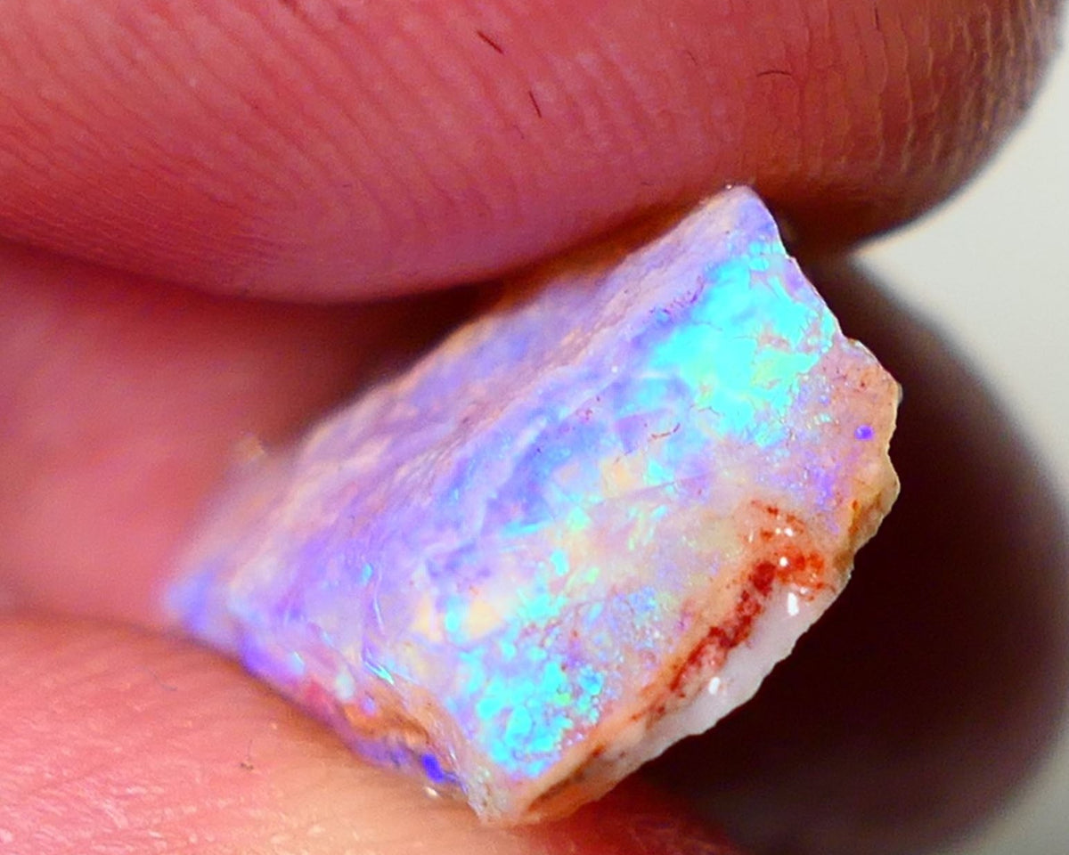 Coober Pedy Rough Opal 7.50cts Crystal/Light Seam showing nice Blue/Green Colours in flat bar 19x14x5mm NS199