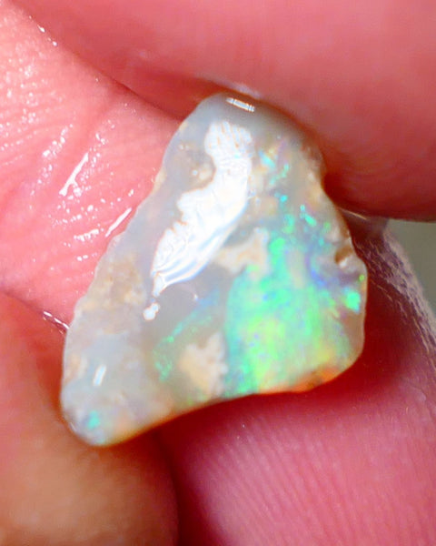 Lightning Ridge Rough Opal 2.20cts Crystal Base Seam Some Greens & Blues Bar to gamble 13x10x4mm NS189