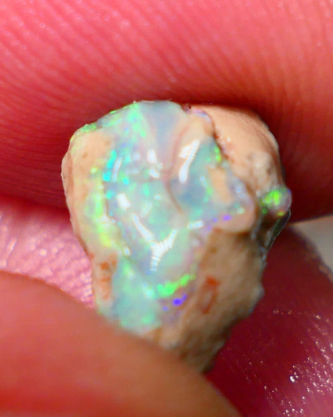 Lightning Ridge Rough Untouched Crystal Seam opal formation 2.95cts Gorgeous Green/Yellow Dominant M.Fires showing 11x8x6mm RL003