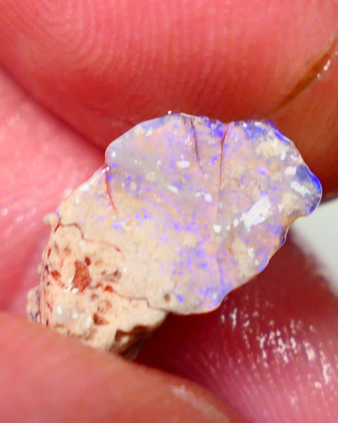 Lightning Ridge Rough Opal 2.00cts Dark Crystal Base Seam Nice Bright Blues Bar to gamble 14x8x6mm NS335