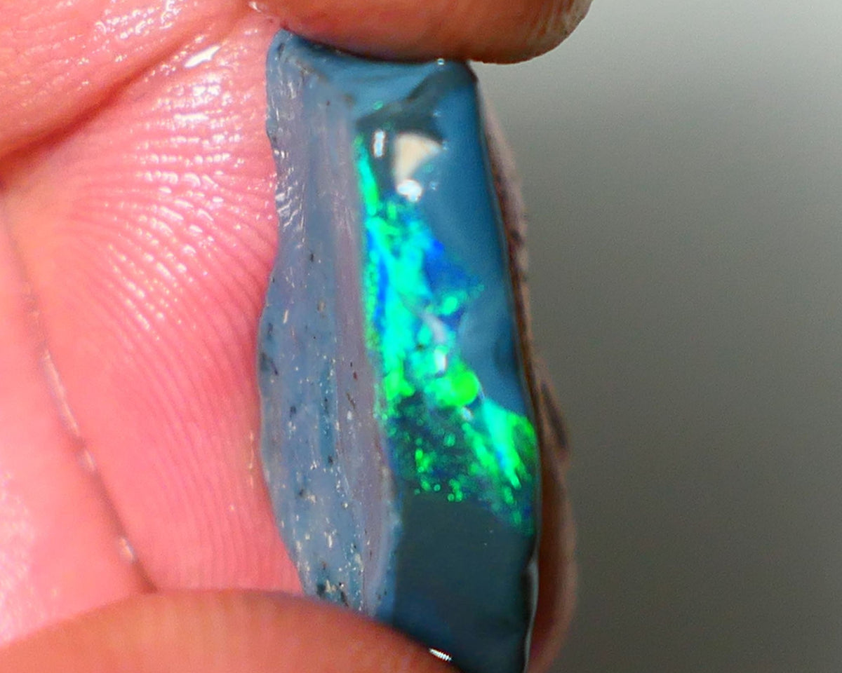 Lightning Ridge Rough Rub Opal 10.00cts Black Base Seam Bright  Gorgeous exposed Vibrant Multifires 23x14x4mm NS351