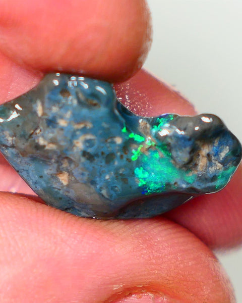 Lightning Ridge Rough Opal 14.00cts Dark Base rough with some pinfire flashes of bright Green/Blue Bar 24x17x7mm NS348