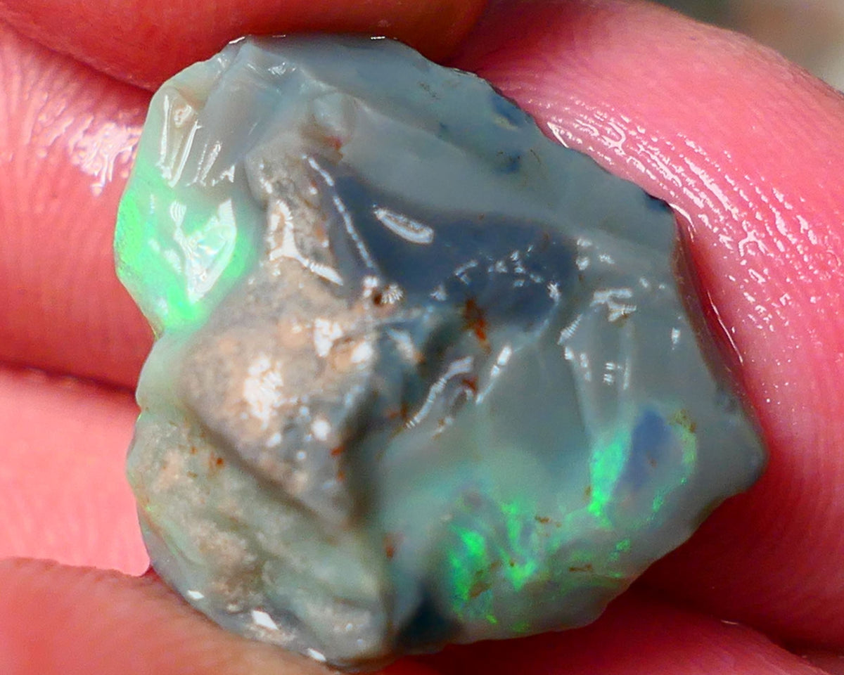 Lightning Ridge Knobby opal rough 15.50cts showing nice bright Multi colours 21x19x8mm ALP135