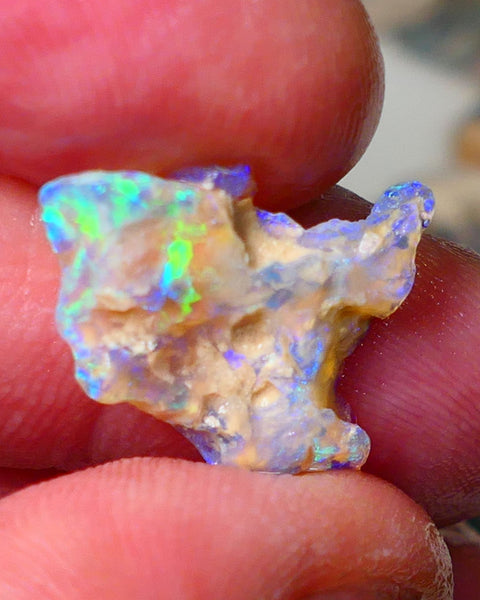 Lightning Ridge Gamble Crystal opal rough 4.50cts showing nice bright colours 19x16x4mm ALP137