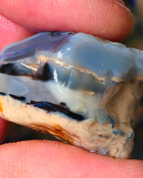 Lightning Ridge Gamble Huge Size Chunk of Seam opal rough 77cts showing some Bits of Blue colours 26x22x20mm ALP155