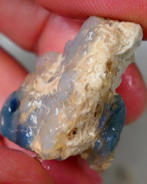 Big Gamble Knobby opal formation from Lighting Ridge 40.00cts Bit of blue colour only 26x21x20mm Auction51