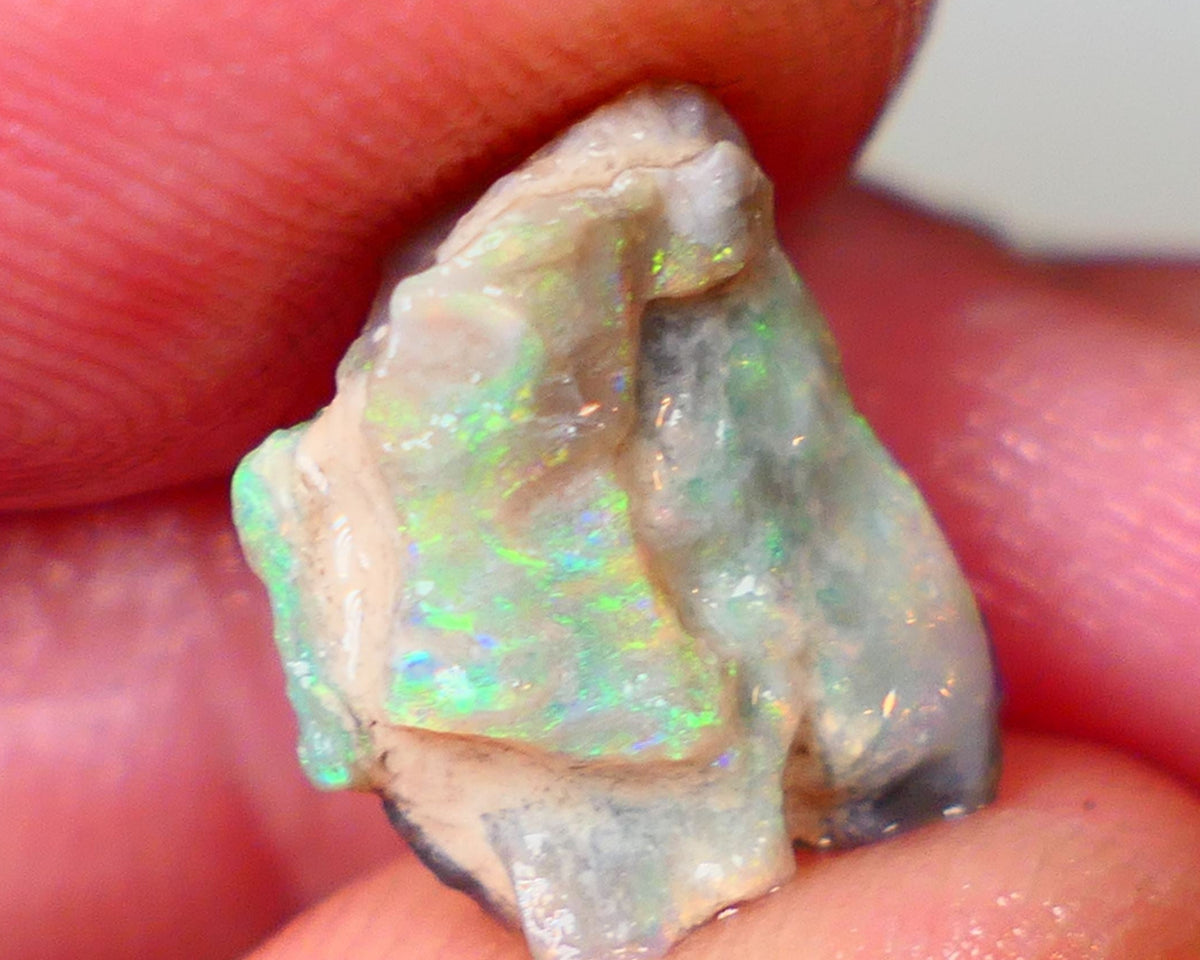 Bright & Colourful Seam opal formation with Clay/sand host rock 2.90Cts L/Ridge Bright M.Fires 12x10x4mm Auction46