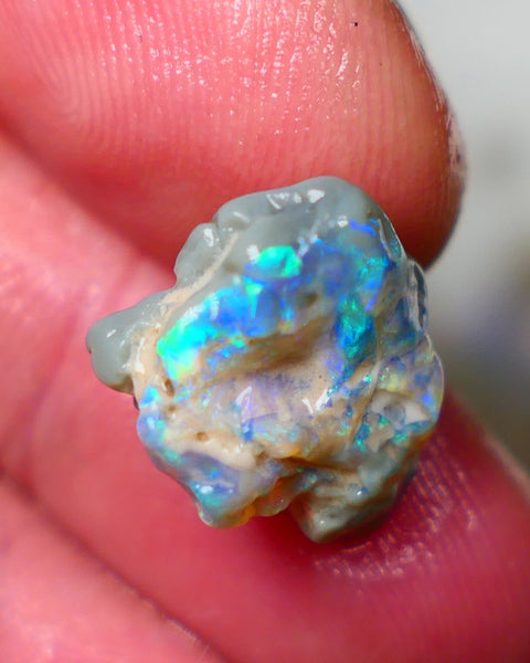 Lightning Ridge Dark Base Crystal knobby opal rough 7.40cts Lovely Bright Blue/green tones of colour 15x13x9mm Auction153