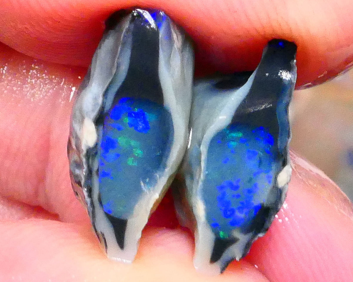 Lightning Ridge Dark Crystal base (semi Black) Knobby split 10.75cts Nice Green & Blue fires in crystal center showing confetti pattern 16x11x7mm & 15x10x6mm NSW107