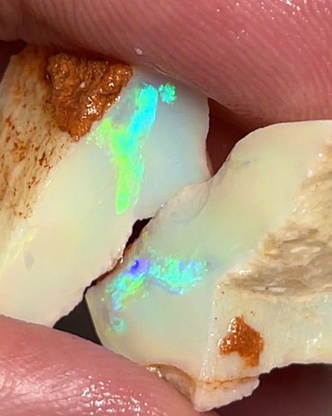 Coober Pedy Opal Rough Light base  Seams 28cts Yellow dominant Bright Multicolours  24x15x6mm to 20x12x7mm NSW014