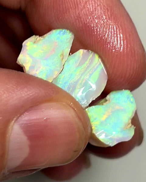 Lightning Ridge 13.50cts Bright & gorgeous Light base Seam Opal rough to cut Bright & gorgeous multifires 10x10x8 to 10x8x7mm 1121